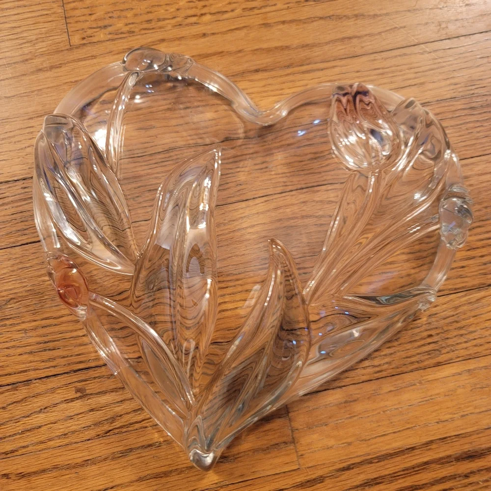 NWT Crystal Tulip Heart Serving Dish Wedding Gift